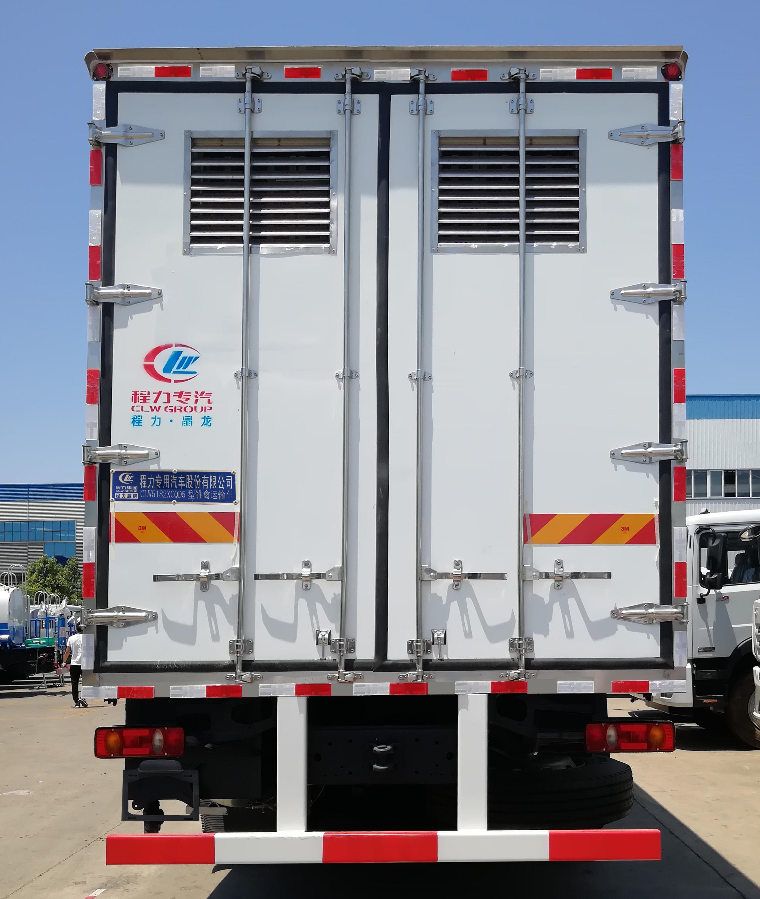 東風(fēng)天錦單橋雛禽運輸車